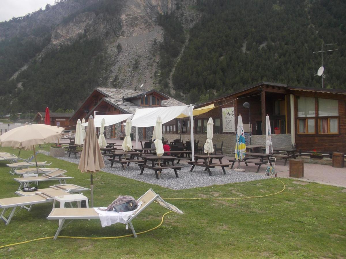 Hotel La Pigna Bardonecchia Exterior photo