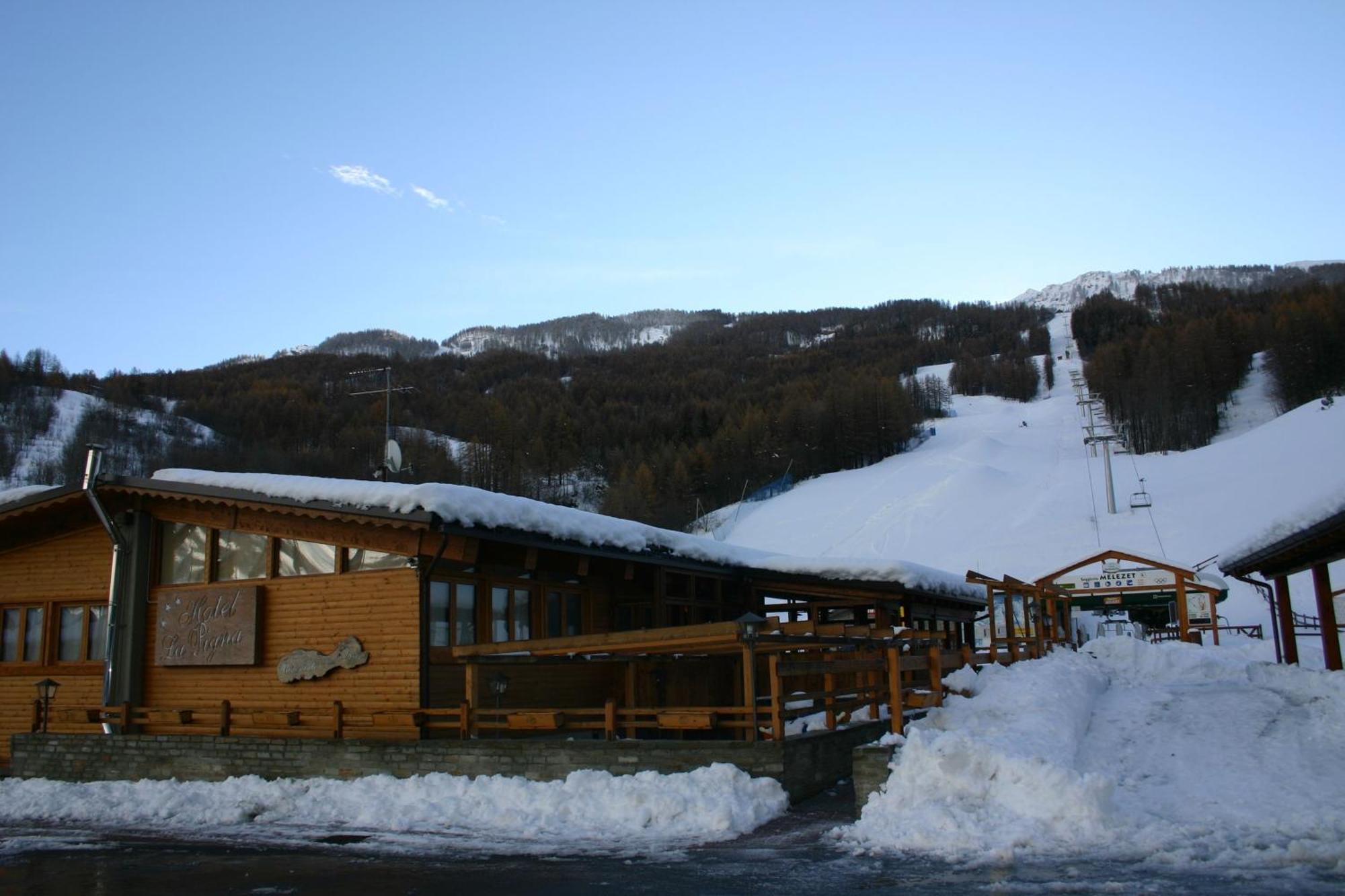 Hotel La Pigna Bardonecchia Exterior photo
